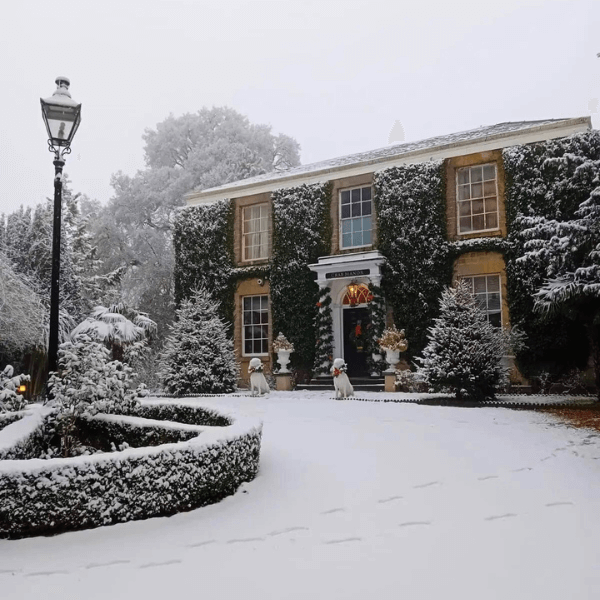 Blanket of fallen snow on Crab Manor in Thirsk